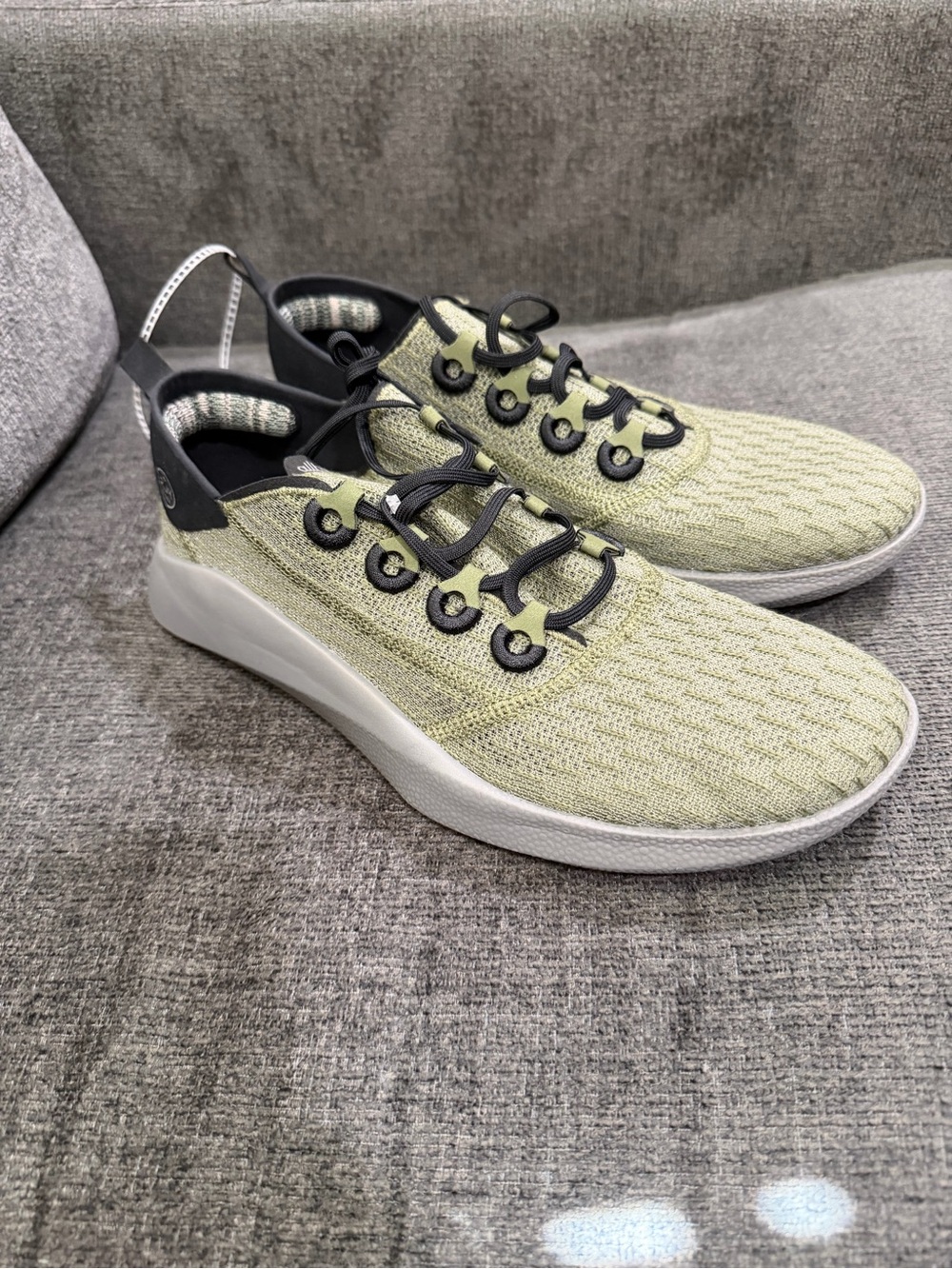 Allbirds SLT Super Light Trainers Green Tan Running Knit Sneakers Womens 11 New